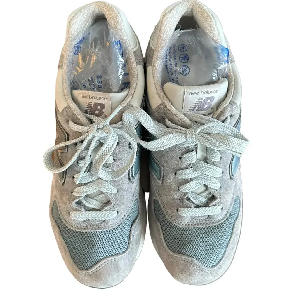 *RARE* New Balance 1400‎ Made in USA Light Gray Sneakers Collectors - Women’s 8